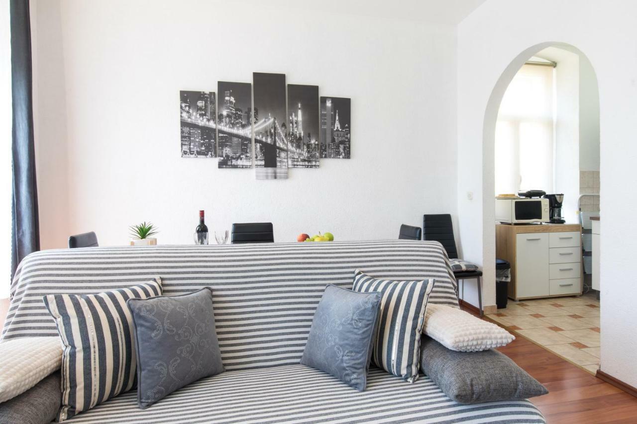 Apartment Tessa غييكا المظهر الخارجي الصورة