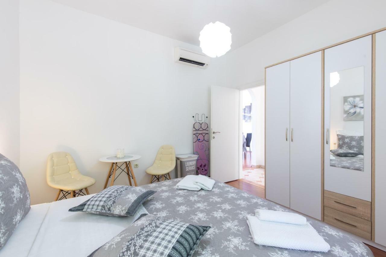 Apartment Tessa غييكا المظهر الخارجي الصورة