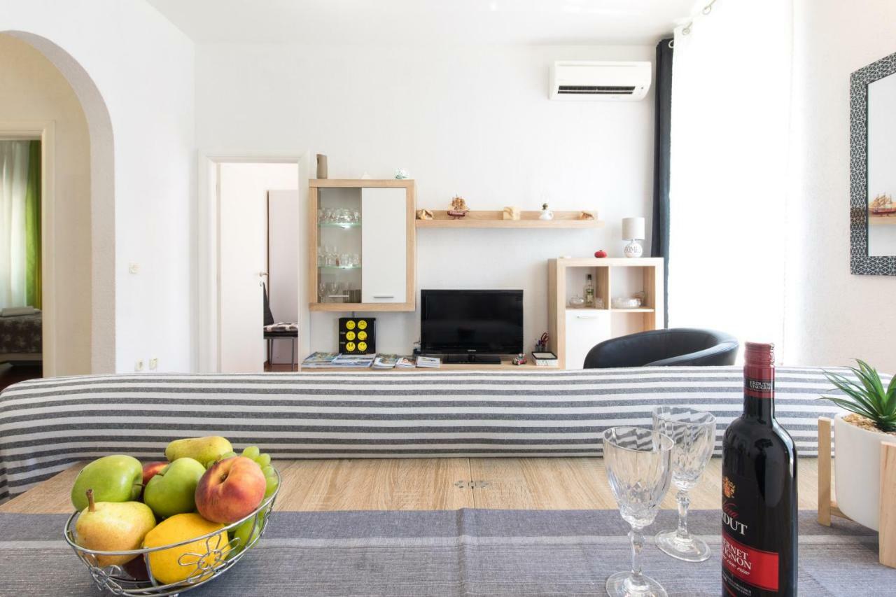 Apartment Tessa غييكا المظهر الخارجي الصورة